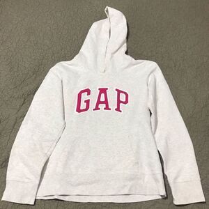 Gap hoodie size medium….S..109